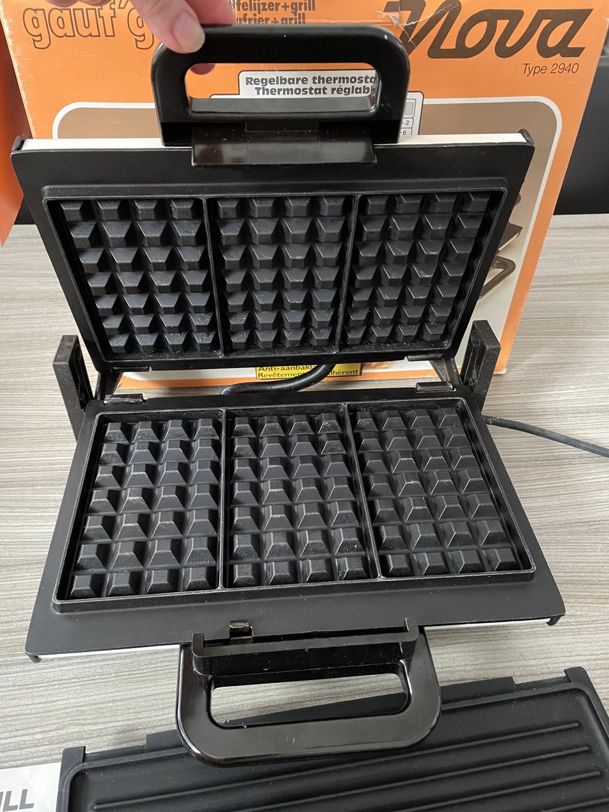 Nova type 2940 Wafelijzer + grill, Elektronische apparatuur, Wafelijzers, Ophalen, Zo goed als nieuw