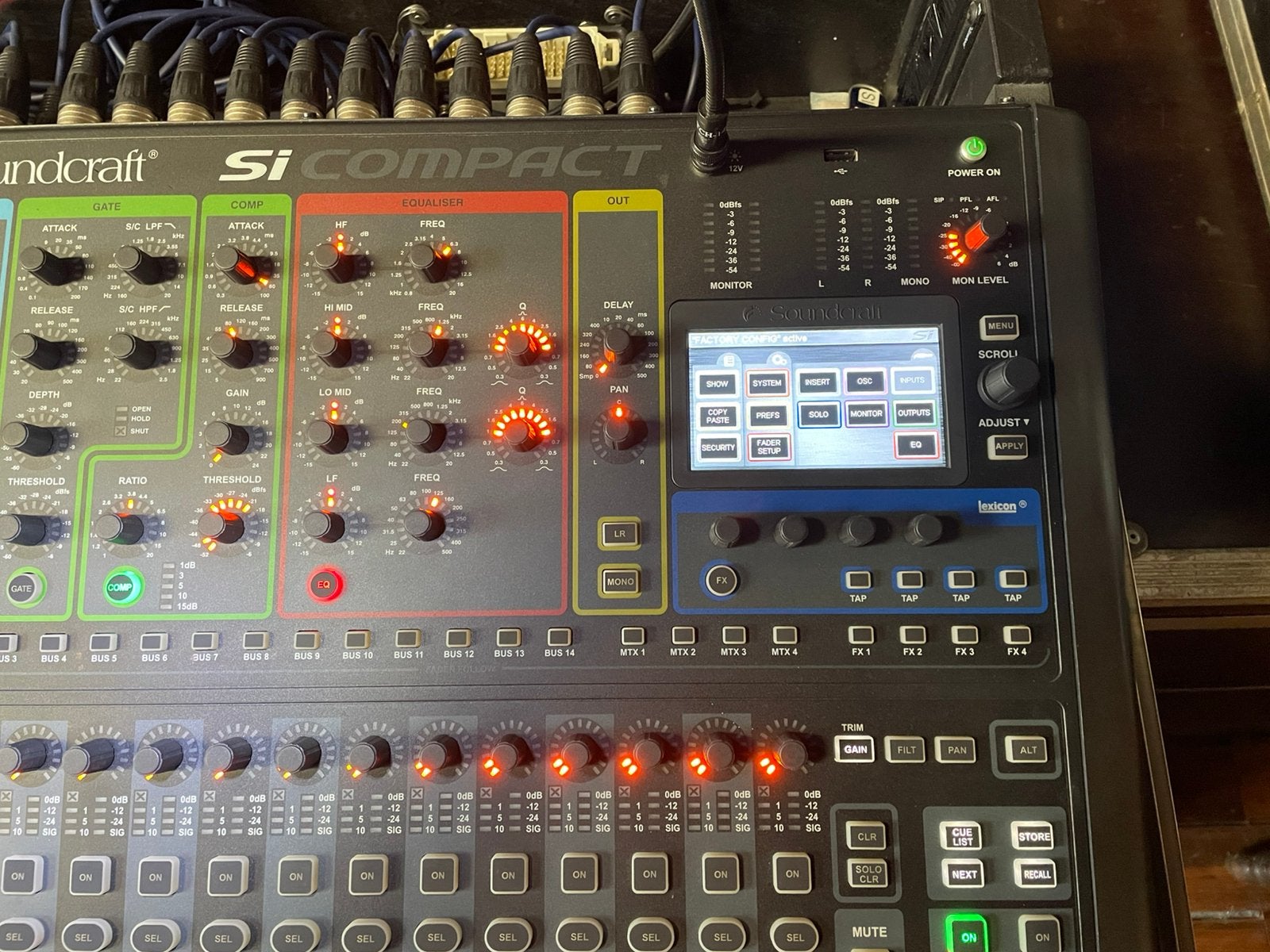 Soundcraft Si Compact 32ch + Multi 60 m, Musique & Instruments, Enlèvement, Comme neuf, 20 canaux ou plus, Entrée micro