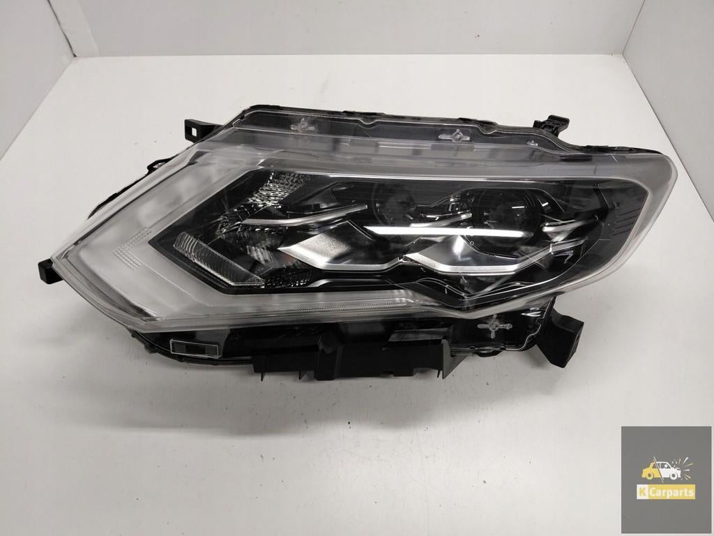 Nissan X-Trail T32 Lift Volledig Led-licht links, Takashima 1-chome 1-1
220-8686  Yokohama, NISSAN_SR@mail.nissan.co.jp, Nissan
