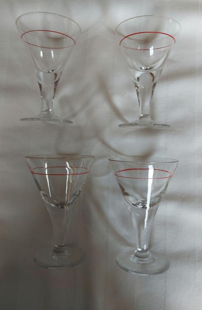Petits verres, Collections, Verres & Petits Verres, Enlèvement ou Envoi