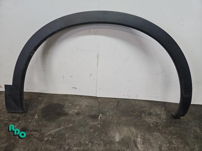 Spatbord Lijst van een Nissan Qashqai (Qashqai 07-), Gebruikt, -, -, Ophalen of Verzenden