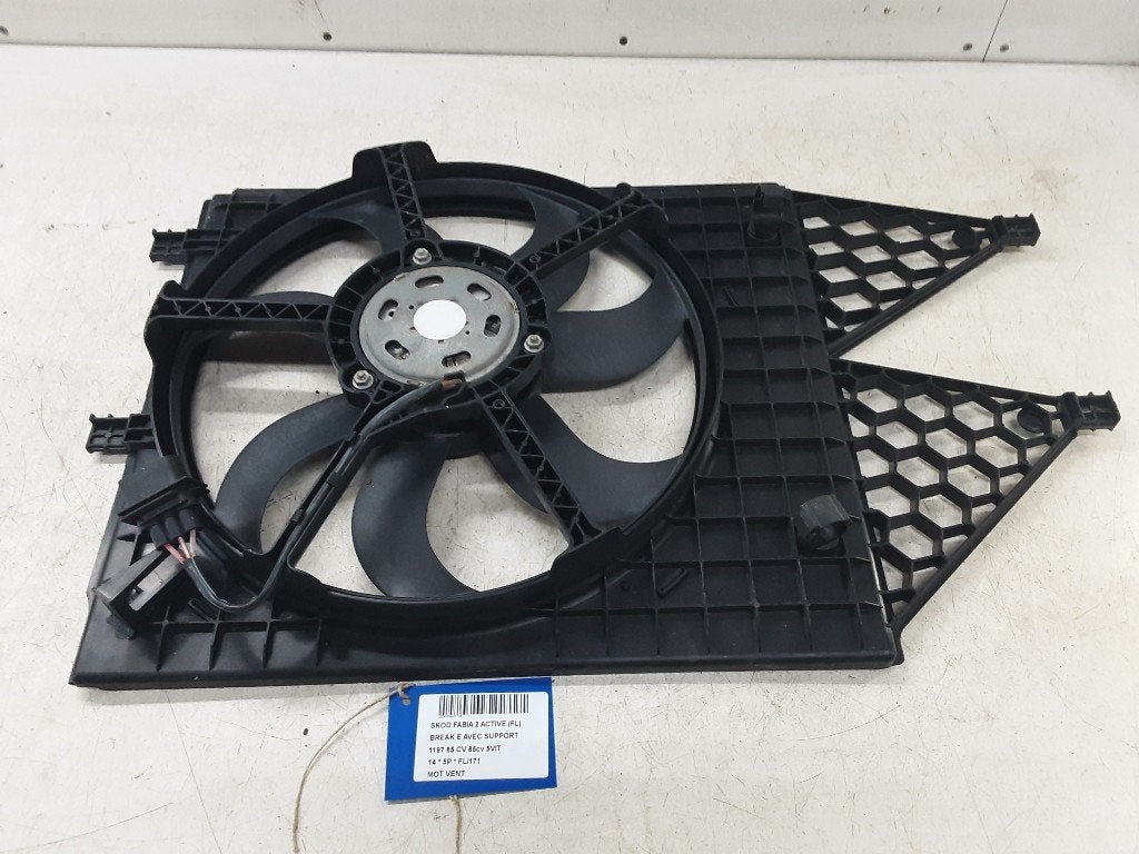RADIATEUR VENTILATEUR Skoda Fabia II Combi (01-2007/12-2015), Utilisé, Info@skoda-auto.de, Skoda, Max-Planck-Straße  3-5
64331  Weiterstadt, DE