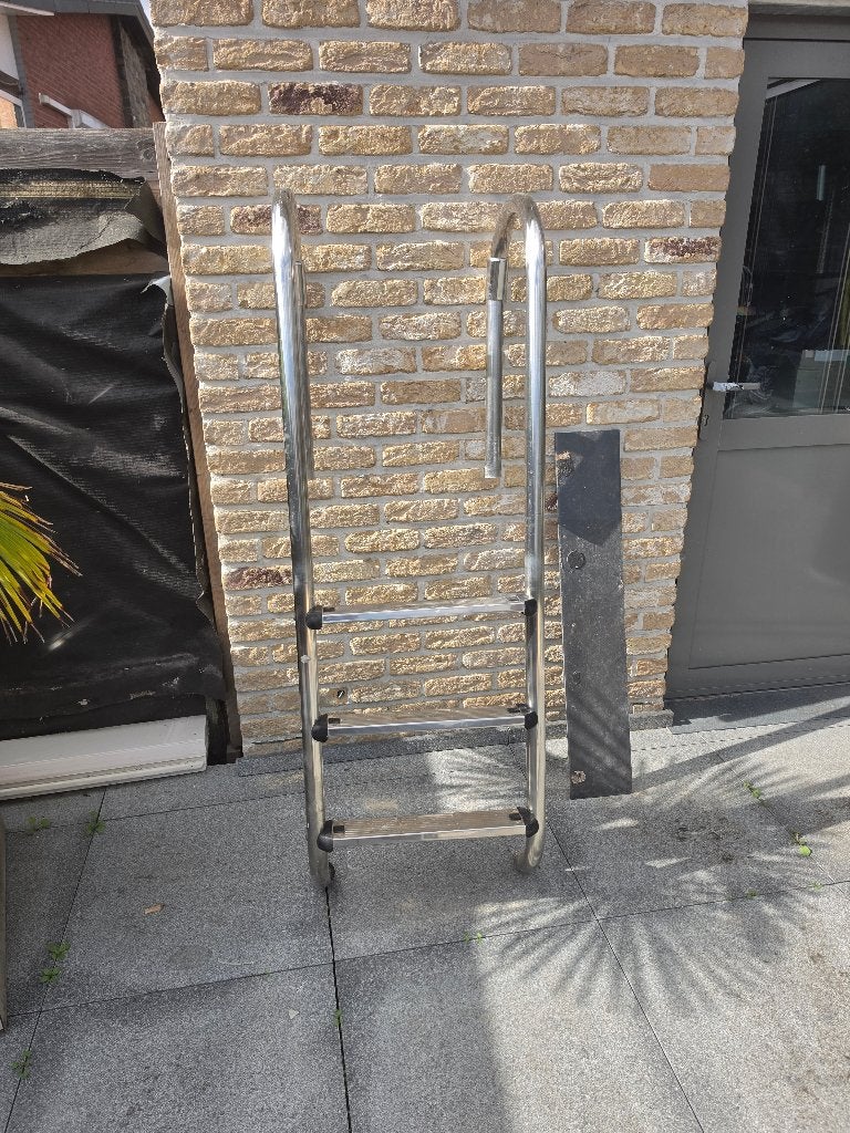 Zwembadladder inklapbaar, Tuin en Terras, Ophalen, Gebruikt, Ladder