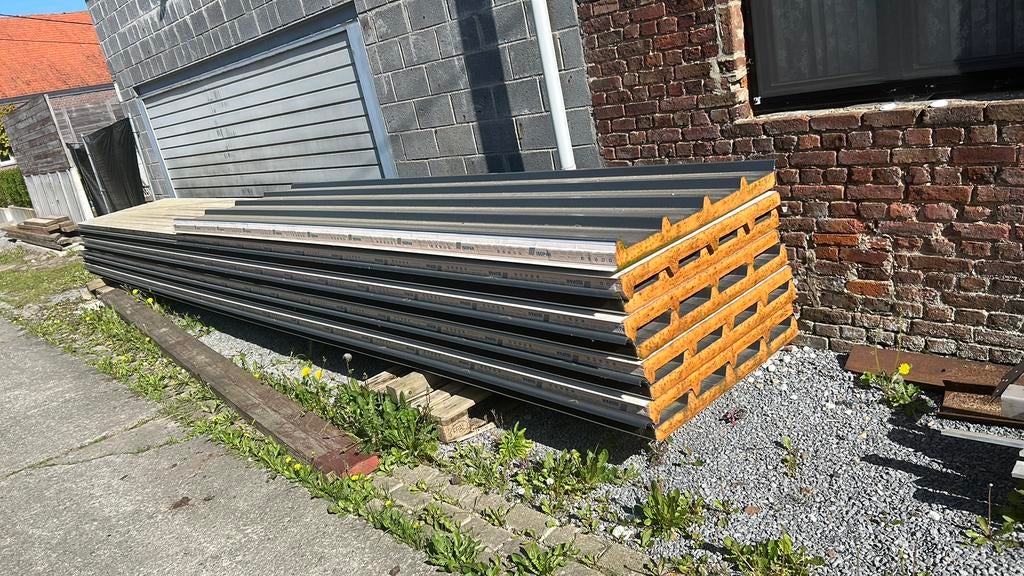 Nieuwe dakplaten 8 m lang, Ophalen, Zo goed als nieuw