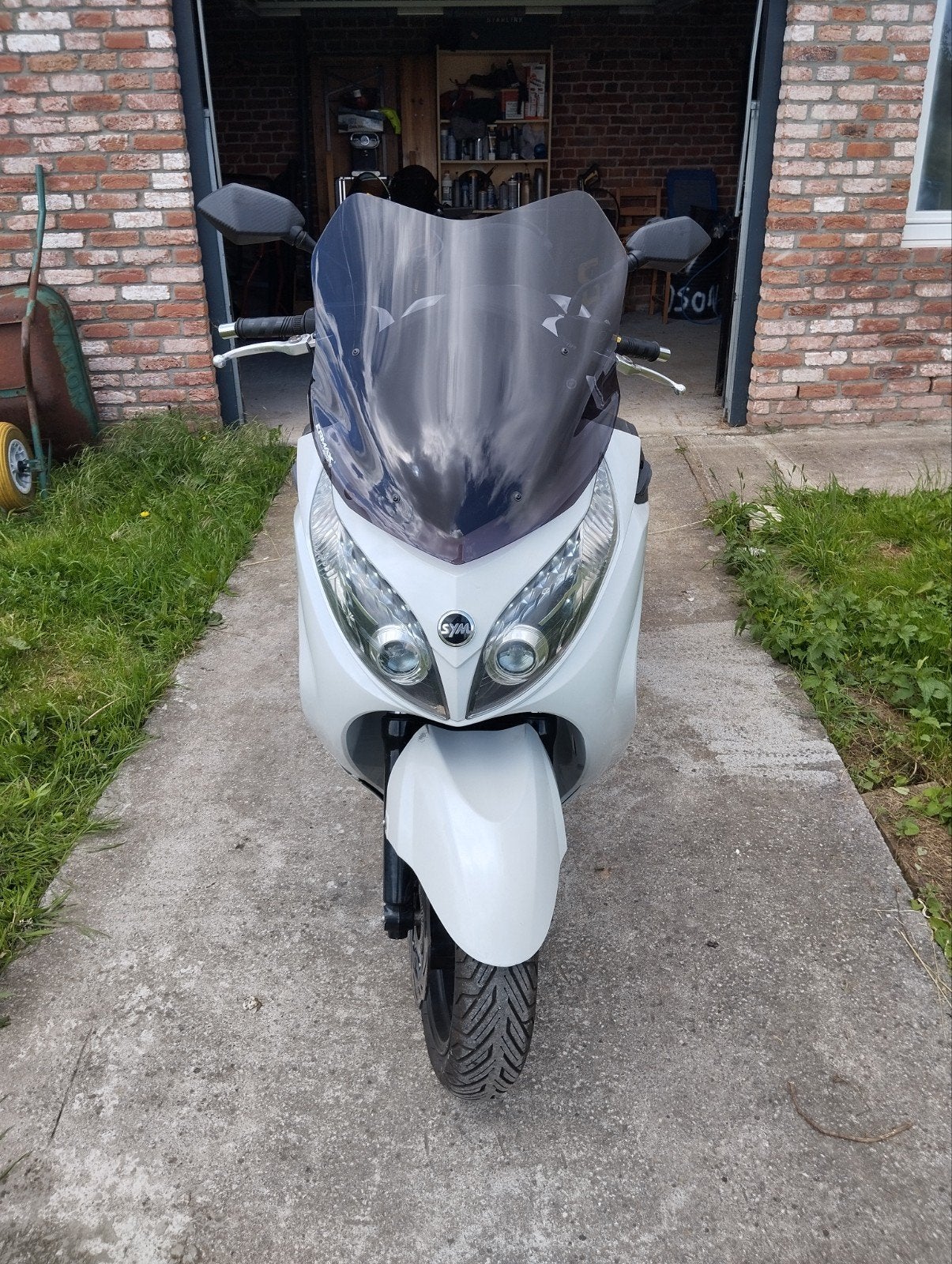 Scooter SYM 400i année 2012 18500 km à vendre ou échange éco, Motoren, Motoren | Suzuki, Particulier, Scooter