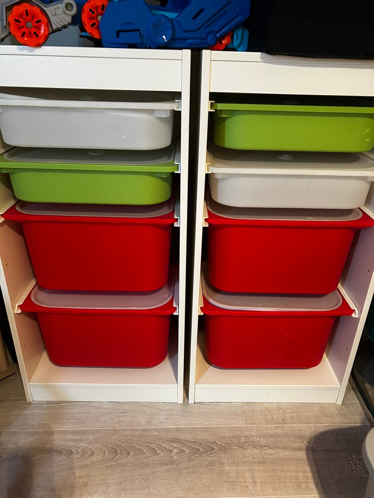 2 kastjes ikea, Ophalen, Zo goed als nieuw