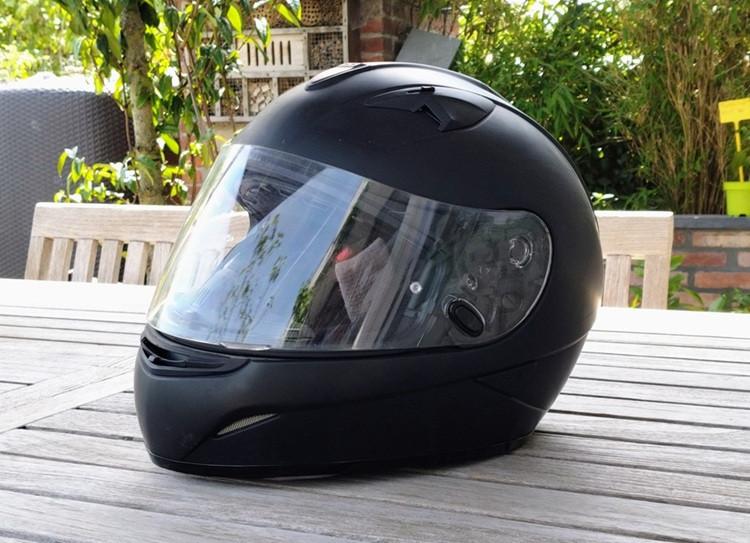 Moto Helmen, Enlèvement, Utilisé