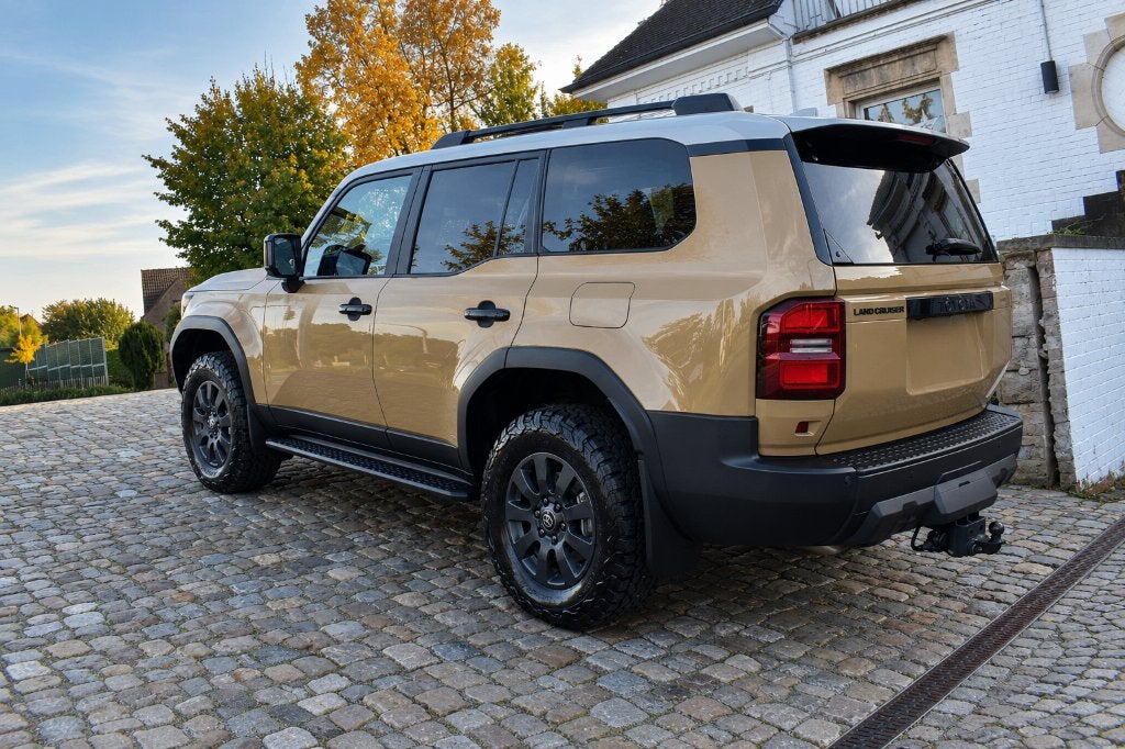 Toyota Land Cruiser Prado FIRST EDITION, Auto's, Automaat, Euro 6, Beige, Leder