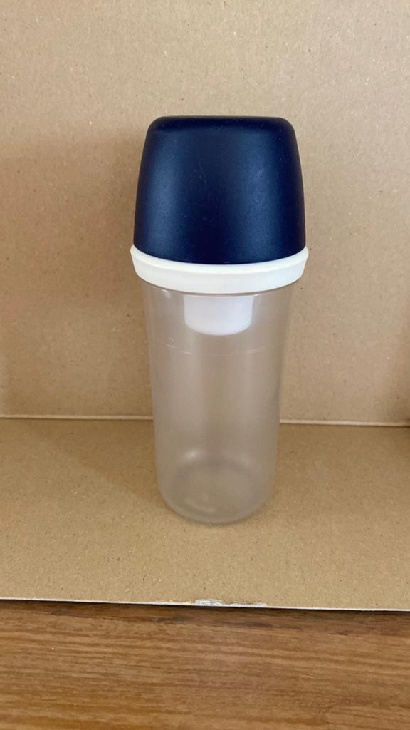 Tupperware muisjesstrooier met blauwe dop. (Info mijzelfnr6), Ophalen, Gebruikt