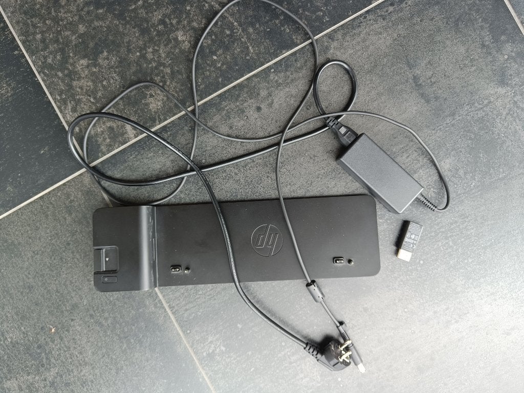 Ultraslim docking station, Computers en Software, Dockingstations, Ophalen, Docking station