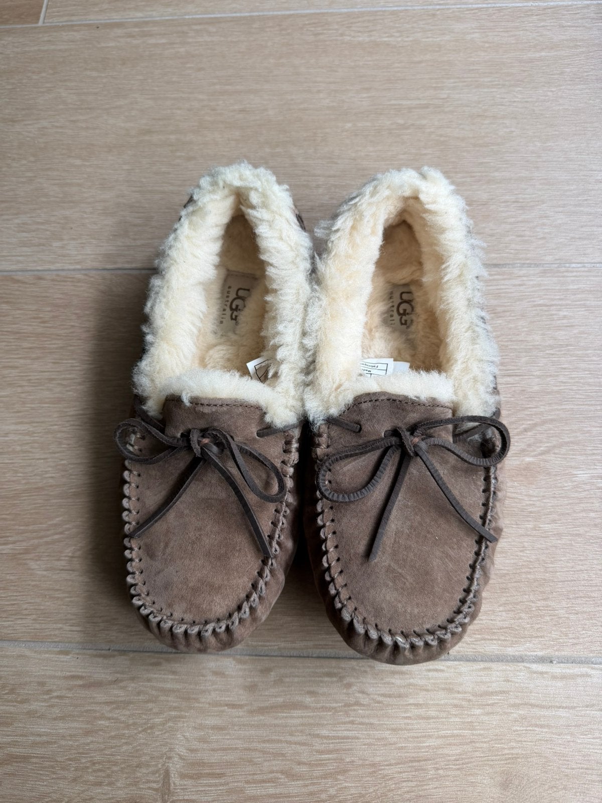 Ugg’s pantoffels, Ophalen, Zo goed als nieuw, Pantoffels of Sloffen
