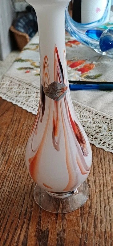 Vase rétro verre opalin blanc à volutes  Dalian vintage 1970, Antiquités & Art, Antiquités | Verre & Cristal, Envoi