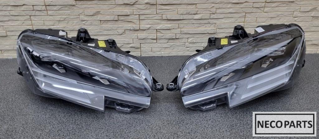 FERRARI SF90 FULL LED KOPLAMPEN ORIGINEEL ALLES LEVERBAAR, Gebruikt, -, -, Ophalen of Verzenden