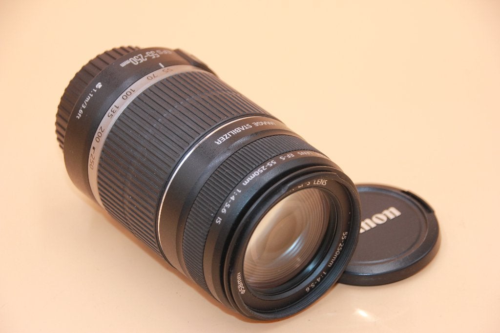 CANON EFS 55-250/4-5.6 IS, TV, Hi-fi & Vidéo, Appareils photo analogiques, Enlèvement ou Envoi, Utilisé, Reflex miroir, Canon