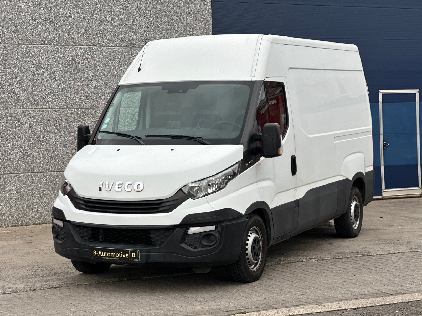 Iveco Daily L2/H2 2.3D 129 000KM 2017 Euro 6B Airco/Camera, Achat, Euro 6, Entreprise, Iveco