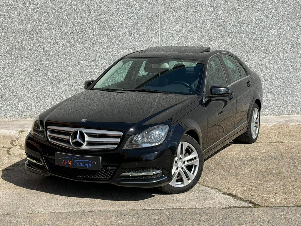 Mercedes-Benz C180 CGI essence Toit ouvrant/ garantie/auto, Auto's, Mercedes-Benz, Automaat, Euro 6, Zwart, Bedrijf