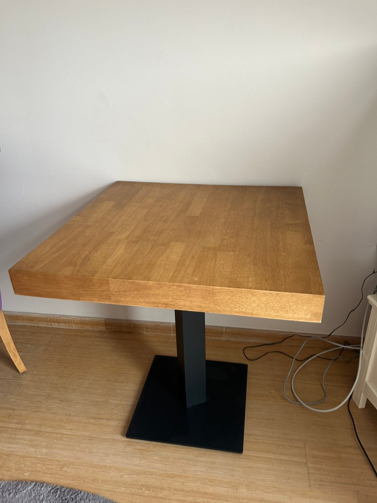 stevige en zware bistrotafel/eettafel zware horecakwaliteit, Chêne, 50 à 100 cm, Jusqu'à deux personnes, Enlèvement