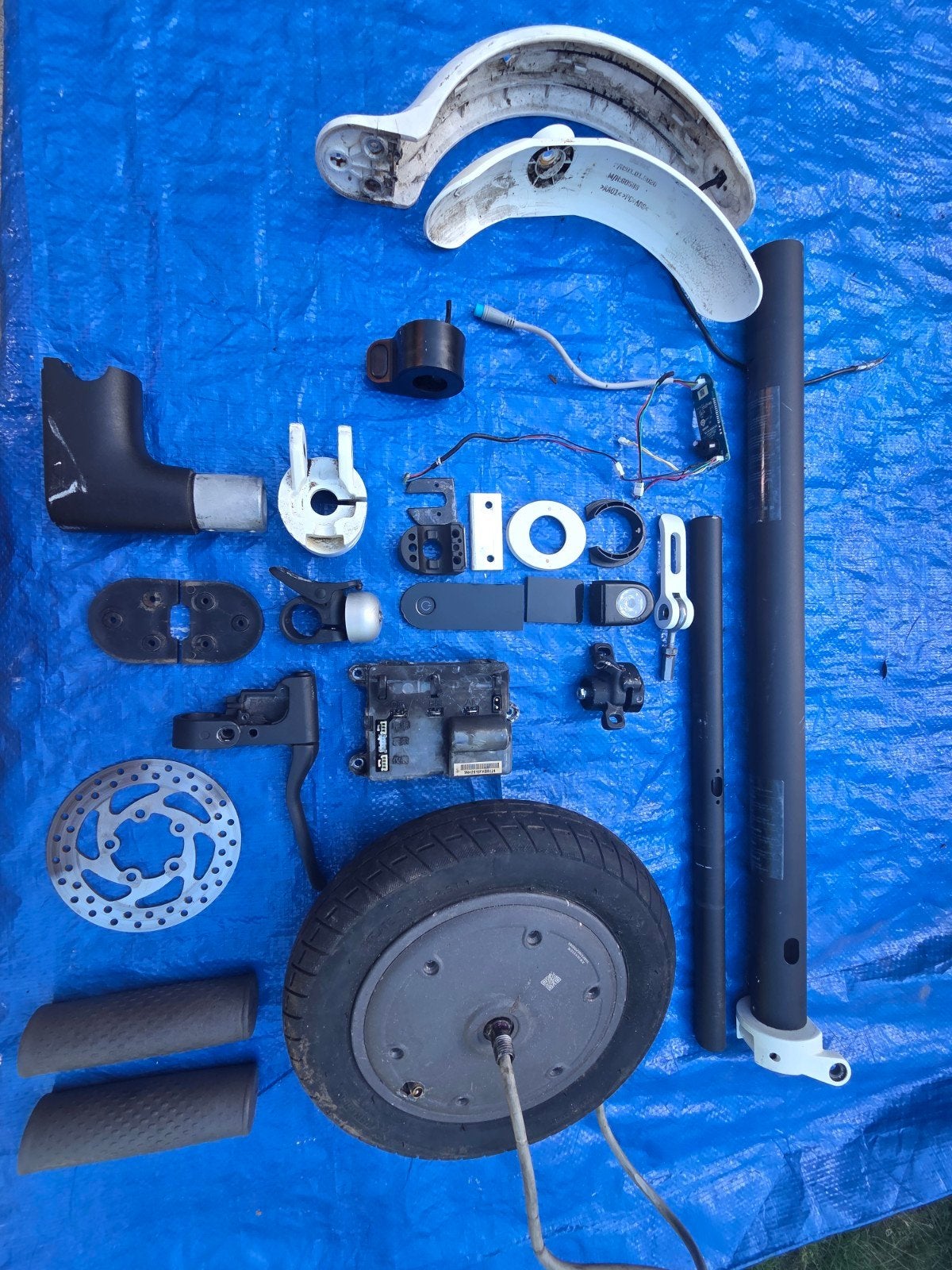 lot de pieces pour trotinette electrique Xiaomi, Enlèvement ou Envoi, Utilisé, Step électrique (E-scooter), Xiaomi