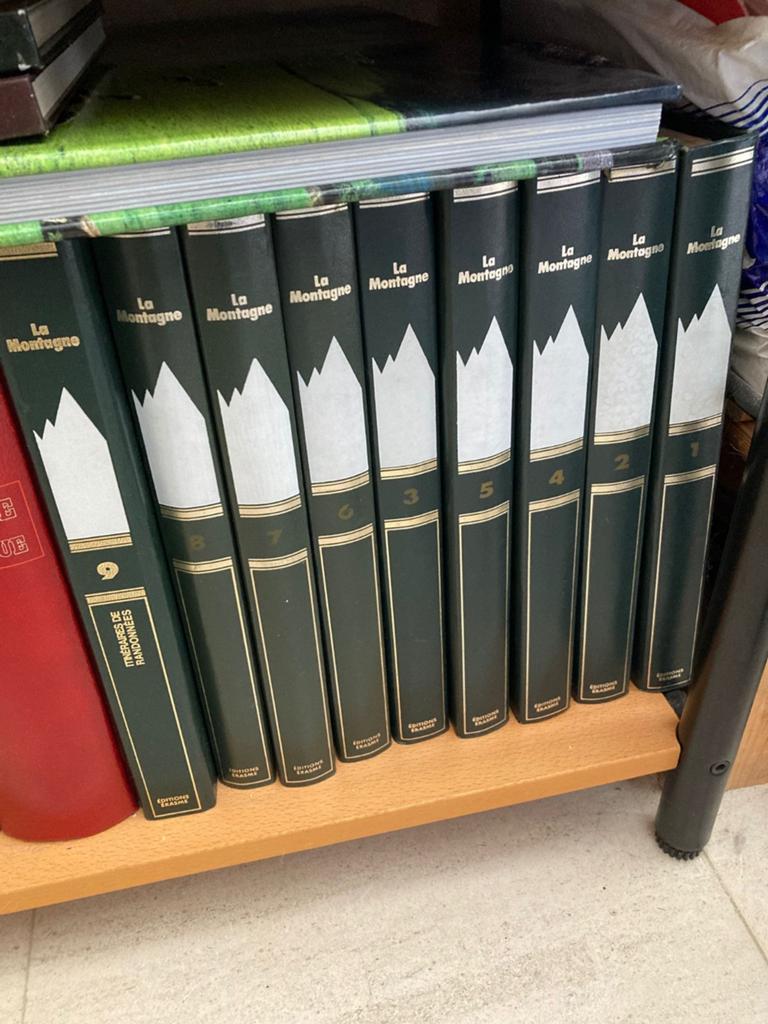 Encyclopédies La montagne/ La faune/ Alpha, Livres, Encyclopédies, Enlèvement
