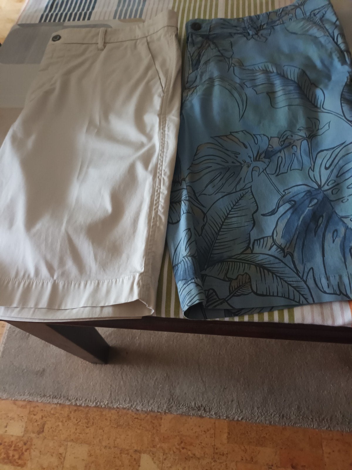2 shorts pour hommes entièrement nouveaux l, Enlèvement ou Envoi, Taille 52/54 (L)