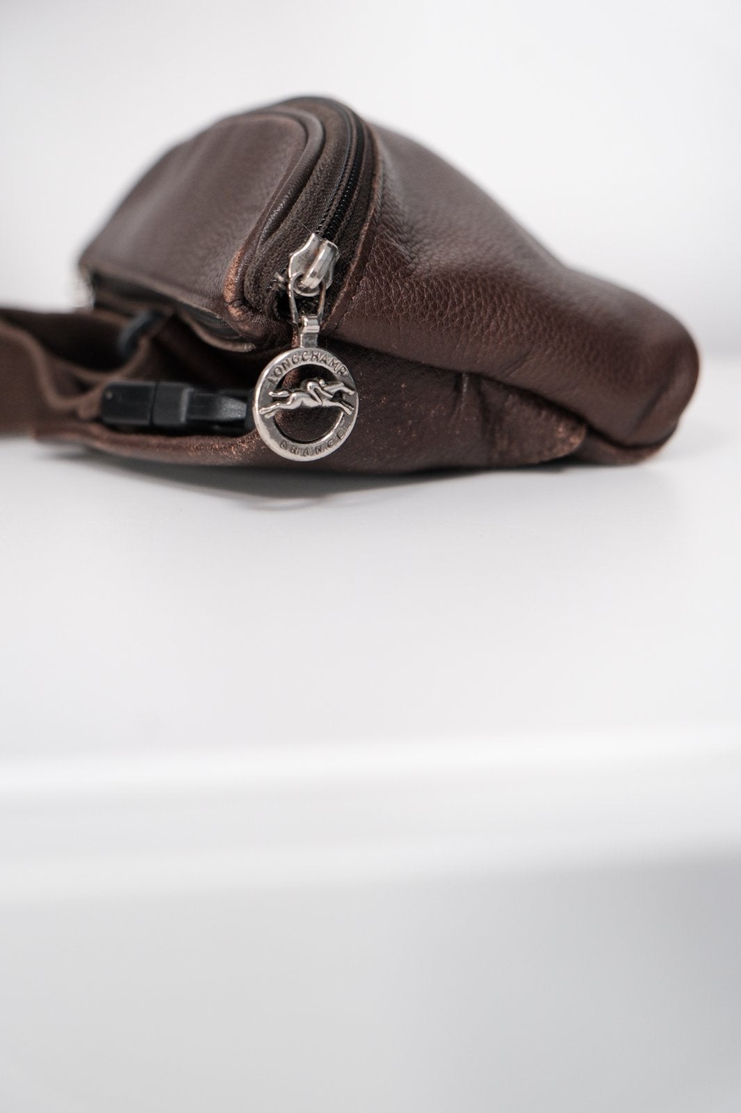 Sac à taille en cuir Longchamp — Vintage, Autres marques, Cuir, Enlèvement ou Envoi, Brun