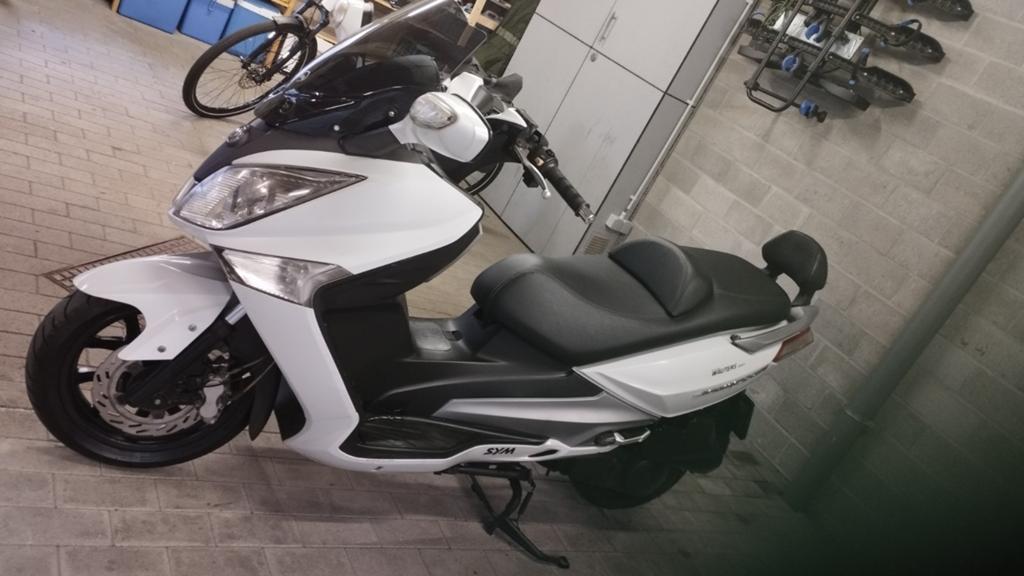 Sym Joymax 125i, Fietsen en Brommers, Ophalen