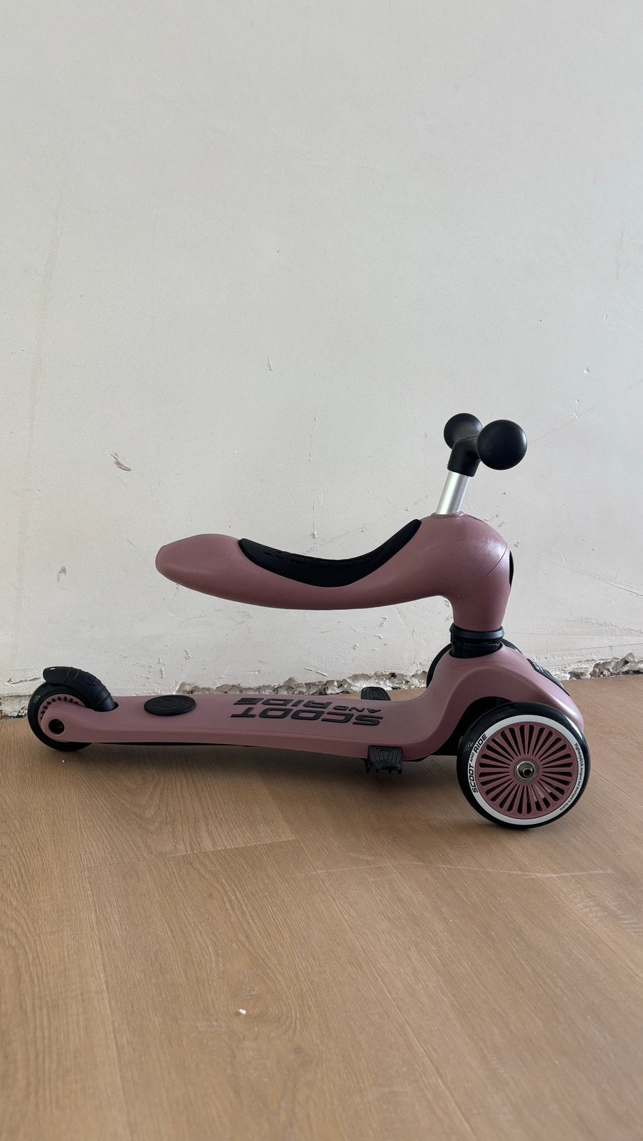 Scoot & Ride Highwaykick Wildberry Push & Go, Ophalen, Zo goed als nieuw, Loopfiets