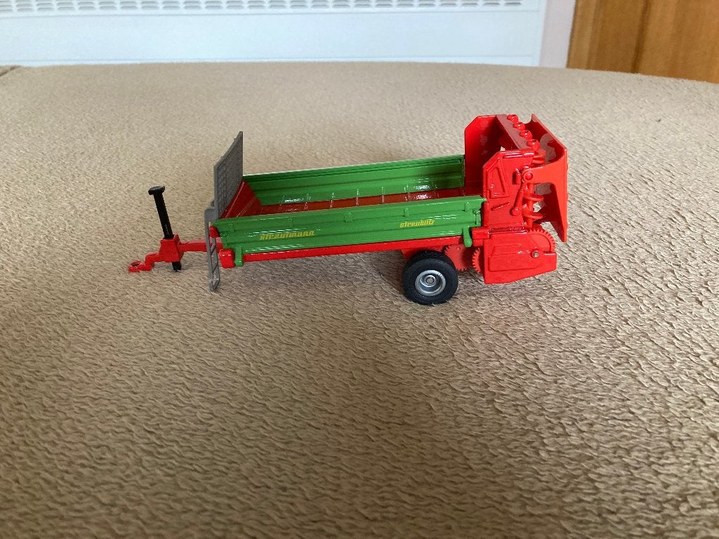 Siku Strautman meststrooier, schaal 1:32 vanaf 3 jaar, Ophalen of Verzenden, Zo goed als nieuw, Tractor of Landbouw, SIKU