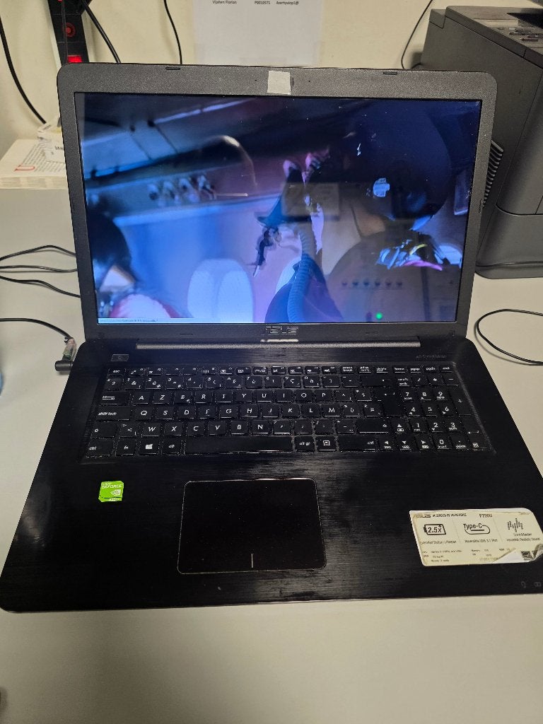 Ordinateur Asus, HDD, 17 pouces ou plus, Enlèvement, Utilisé