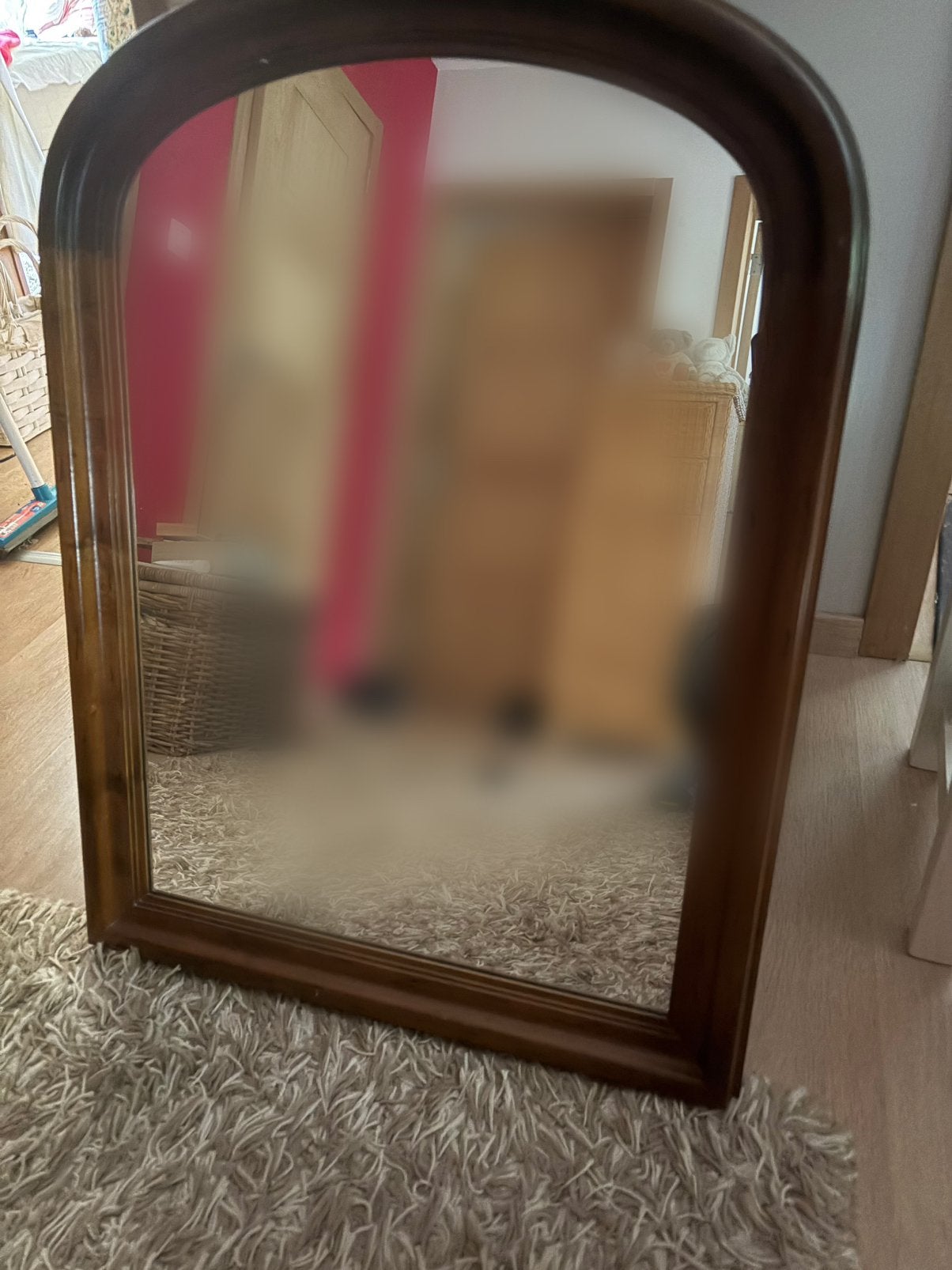 Miroir entoure de chene, Enlèvement
