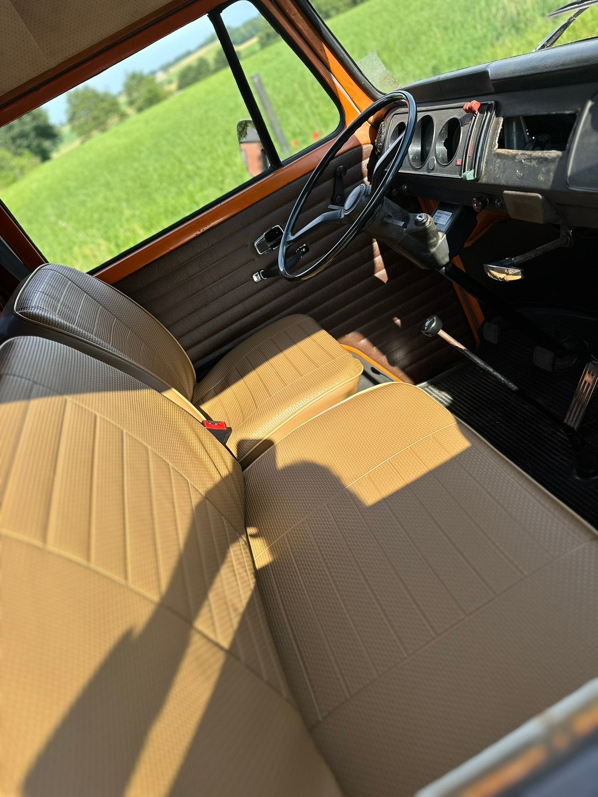 Volkswagen T2 Enka Pick-up uit 1975, foto 10