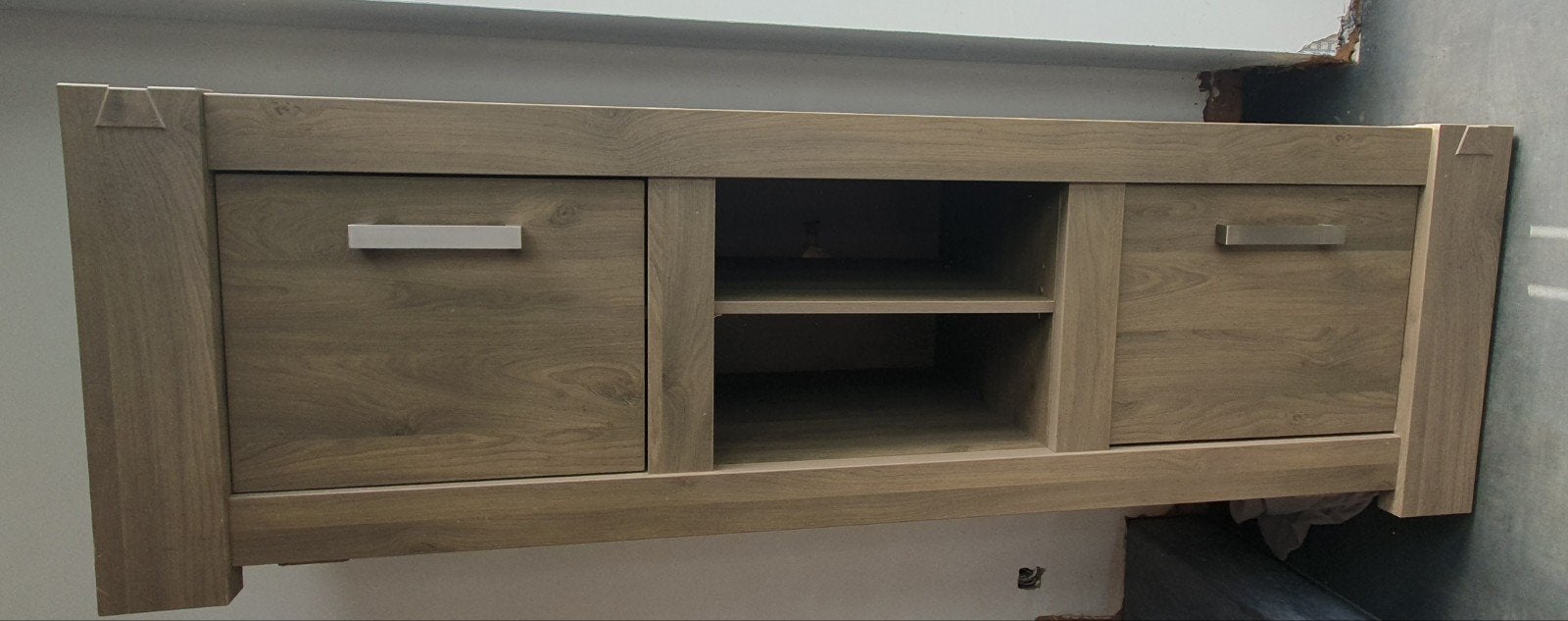 Meuble TV 179 de large 56 de haut 50 de profondeur, Enlèvement