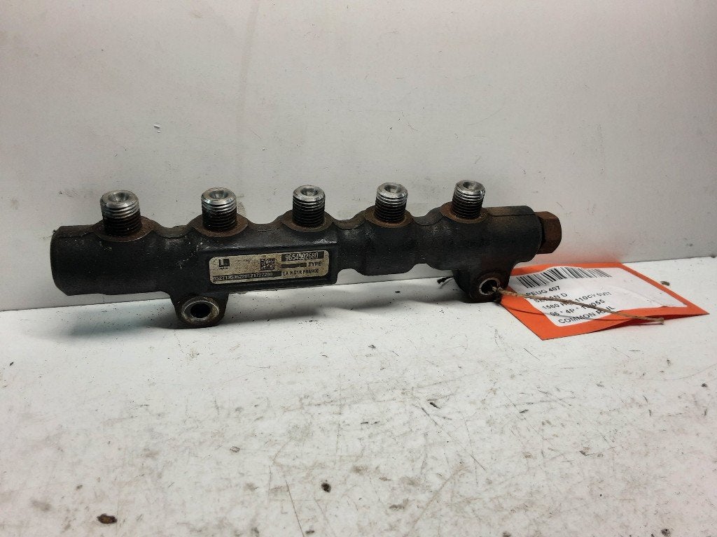 RAMPE D'INJECTION Peugeot 407 (6D) (9654592680), Kontakt-peugeot@peugeot.com, Utilisé, Peugeot Deutschland GmbH, Bahnhofsplatz
65423  Rüsselsheim, DE