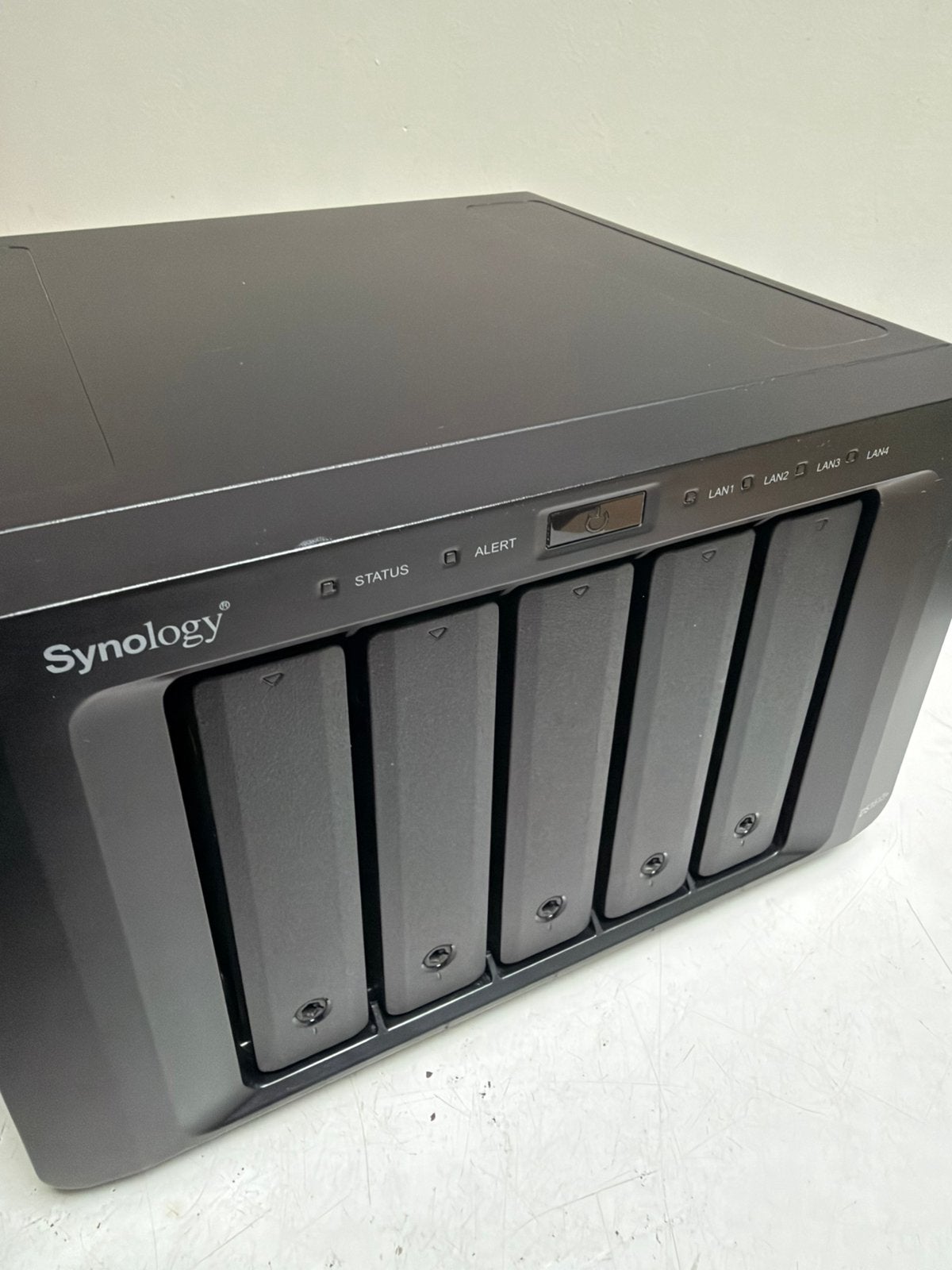Synology DS1513+, Informatique & Logiciels, Enlèvement, Utilisé