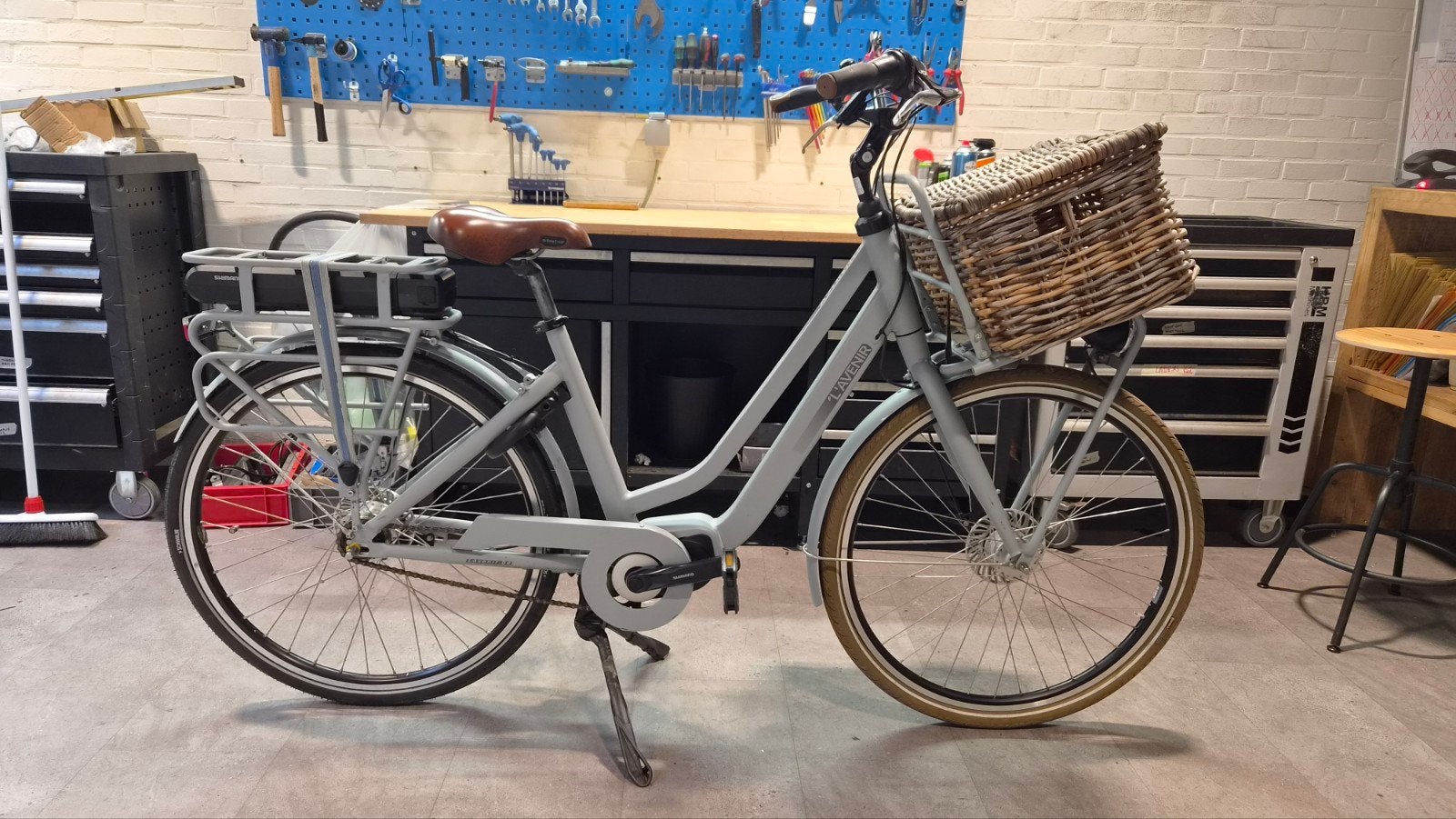 elektrische dames fiets, Ophalen
