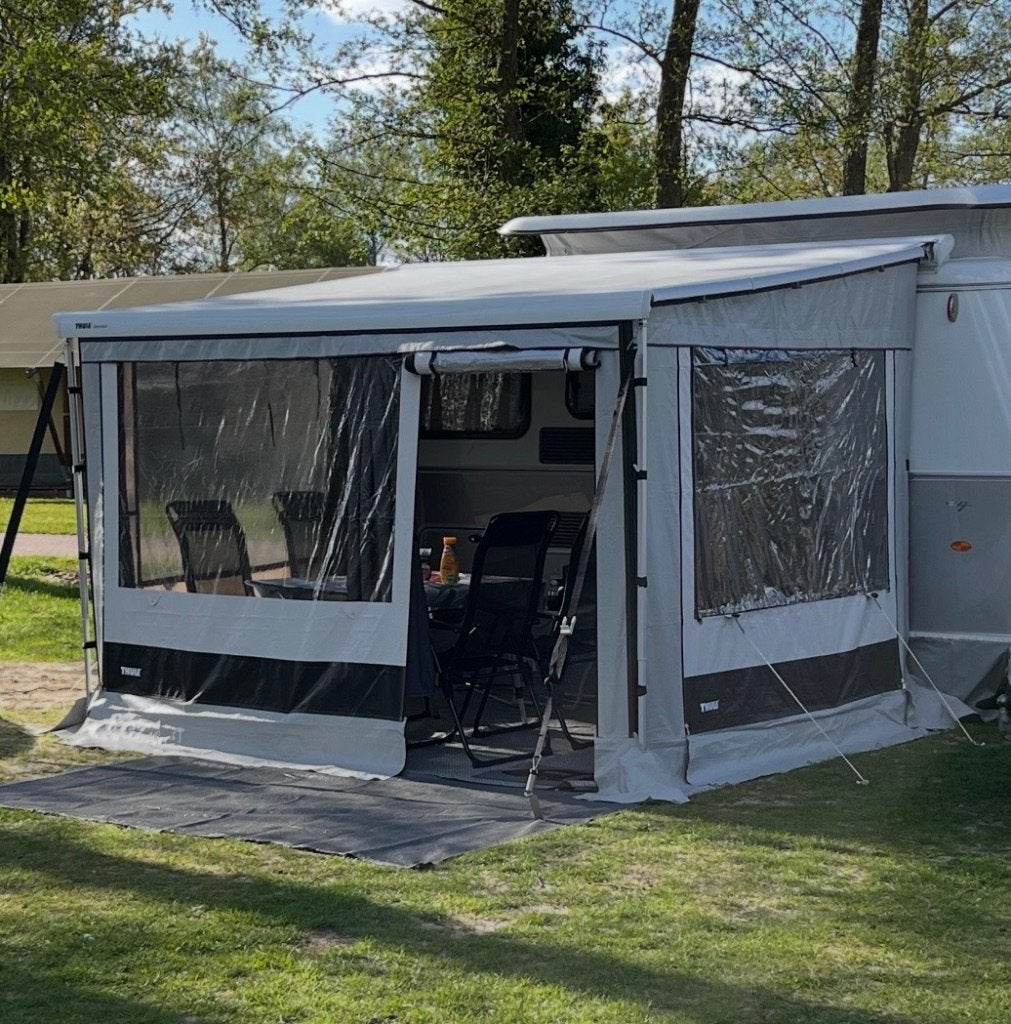 Thule voortent Eriba Touring, Ophalen, Zo goed als nieuw, PVC, Thule