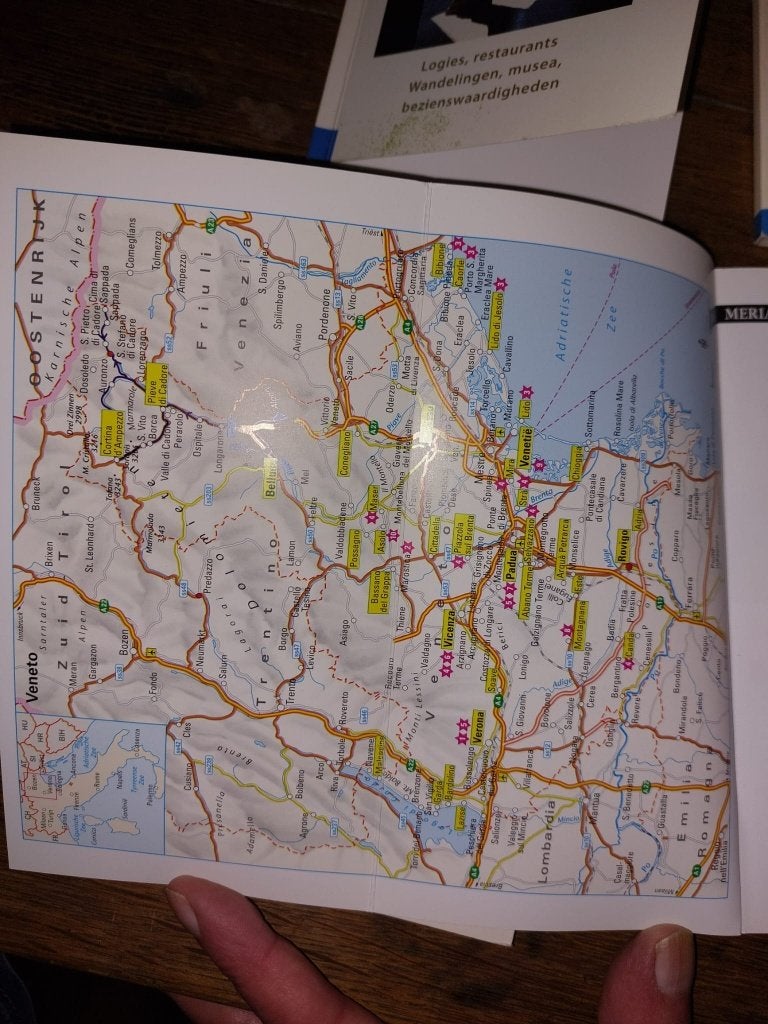 2 reisgids boeken Globus, nieuwstaat, Enlèvement ou Envoi, Neuf, Europe, Guide ou Livre de voyage