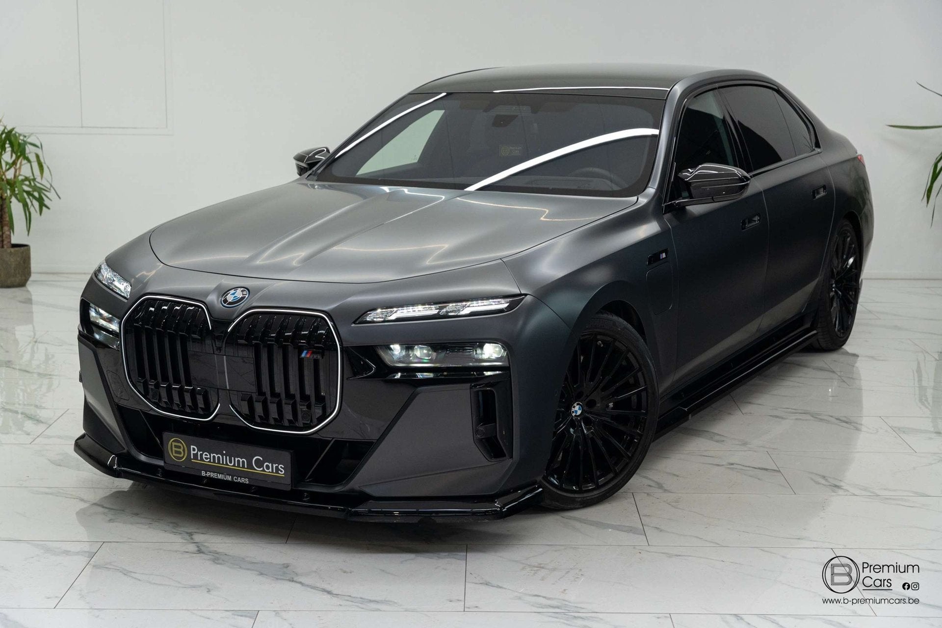 BMW 760 e xDrive Individual! Bodykit! MEGA FULL OPTIONS!, Automaat, Gebruikt, 420 kW, Hybride Elektrisch/Benzine