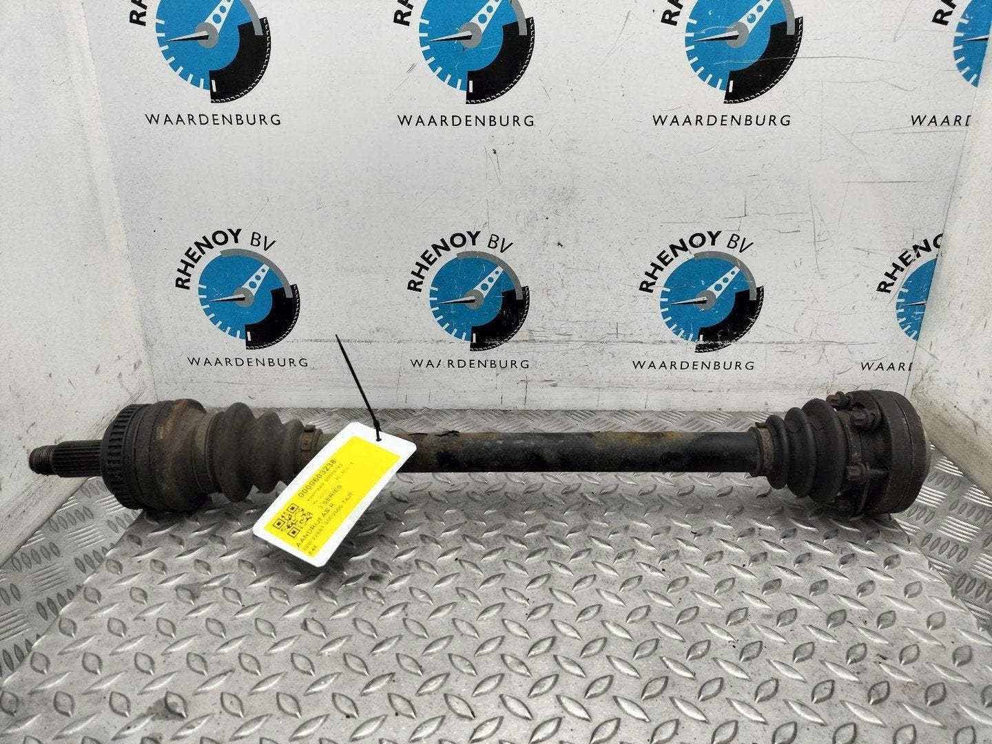 BMW 3 SERIES E46 320i Executive  AANDRIJFAS R 33211229588 20, Enlèvement ou Envoi, Utilisé, ARN reconnu