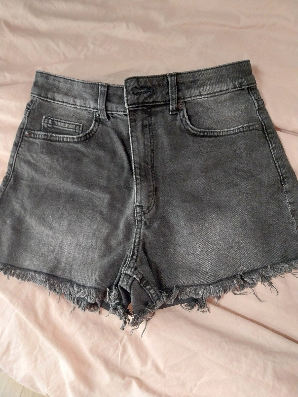 Zwarte jeansshort maat 36 prima staat, Kleding | Dames, Broeken en Pantalons, Ophalen, Maat 36 (S)