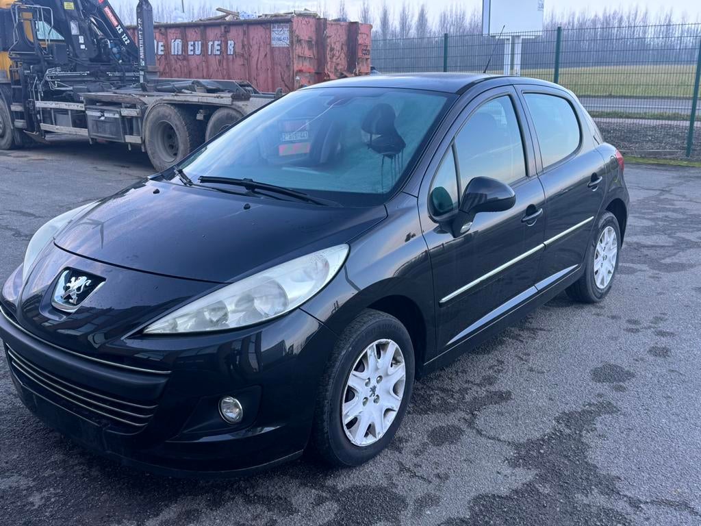 Peugeot 207 1.4 essonce Airco lez ok, Auto's, 4 deurs, Elektrische ramen, Bedrijf, 1368 cc