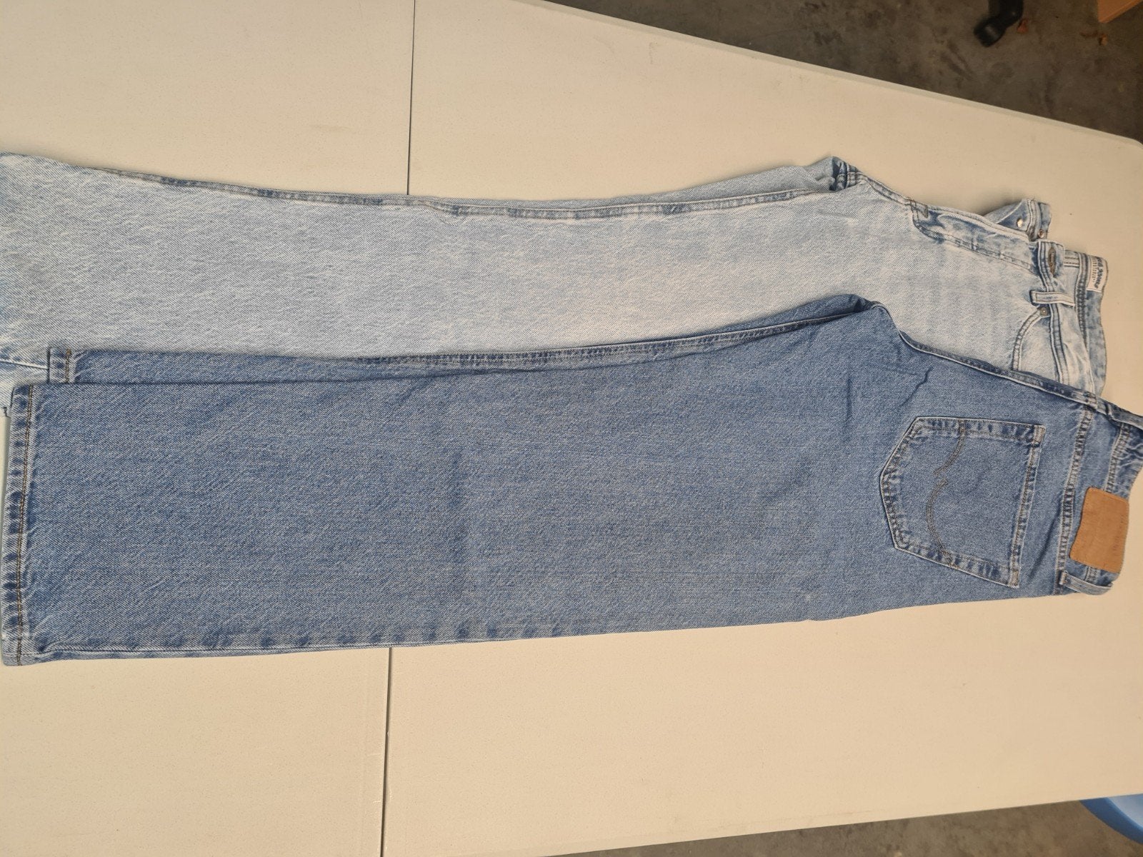 2 jeansbroeken Jack and Jones maat 29 32, Blauw, Overige jeansmaten, Ophalen of Verzenden, Zo goed als nieuw