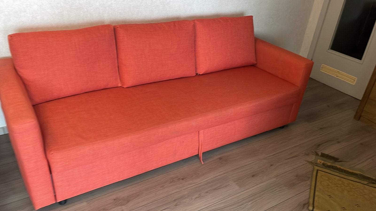 Siège/canapé-lit rouge, Trois personnes, 100 à 125 cm, 200 à 250 cm, Banc droit