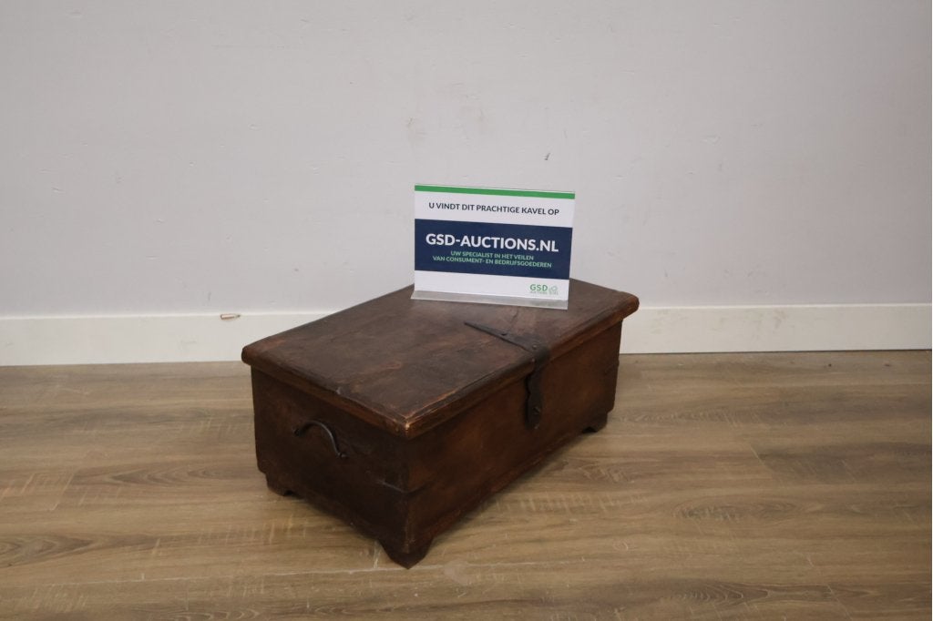 Antieke houten kist met metalen handgrepen, Antiek en Kunst