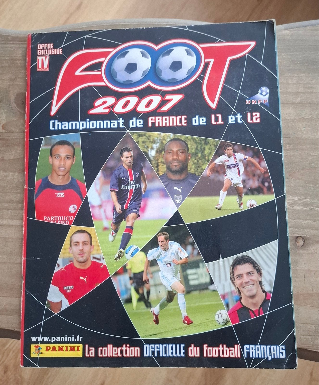 Panini album presque complet Manque 2 image foot 2007 France, Collections, Enlèvement ou Envoi