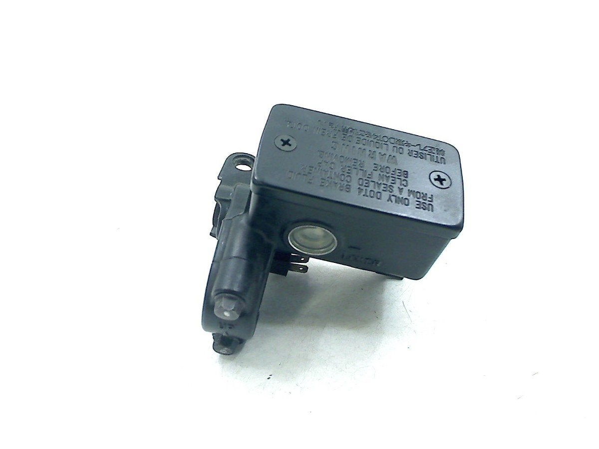 KOPPELINGSHOOFDCILINDER Suzuki, Dhr. S. di Majo, Gebruikt, Info@cama-motorparts.nl, P.J. Troelstraweg 8 8
3144 CX  MAASSLUIS, NL