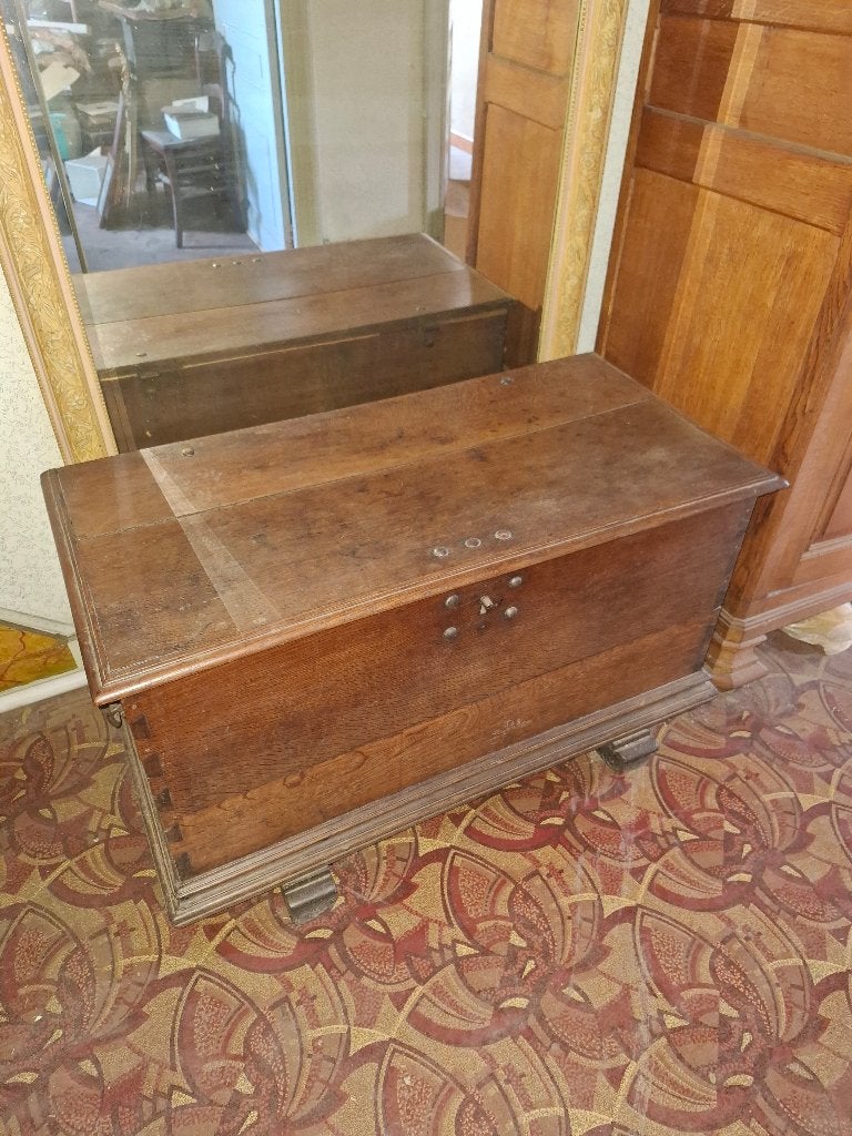Ancien coffre en chêne XVIII, Enlèvement