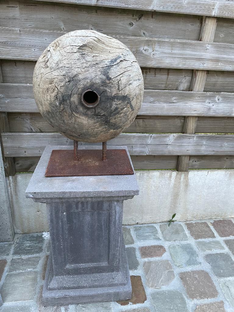 Antieke decoratie houten wiel, Enlèvement