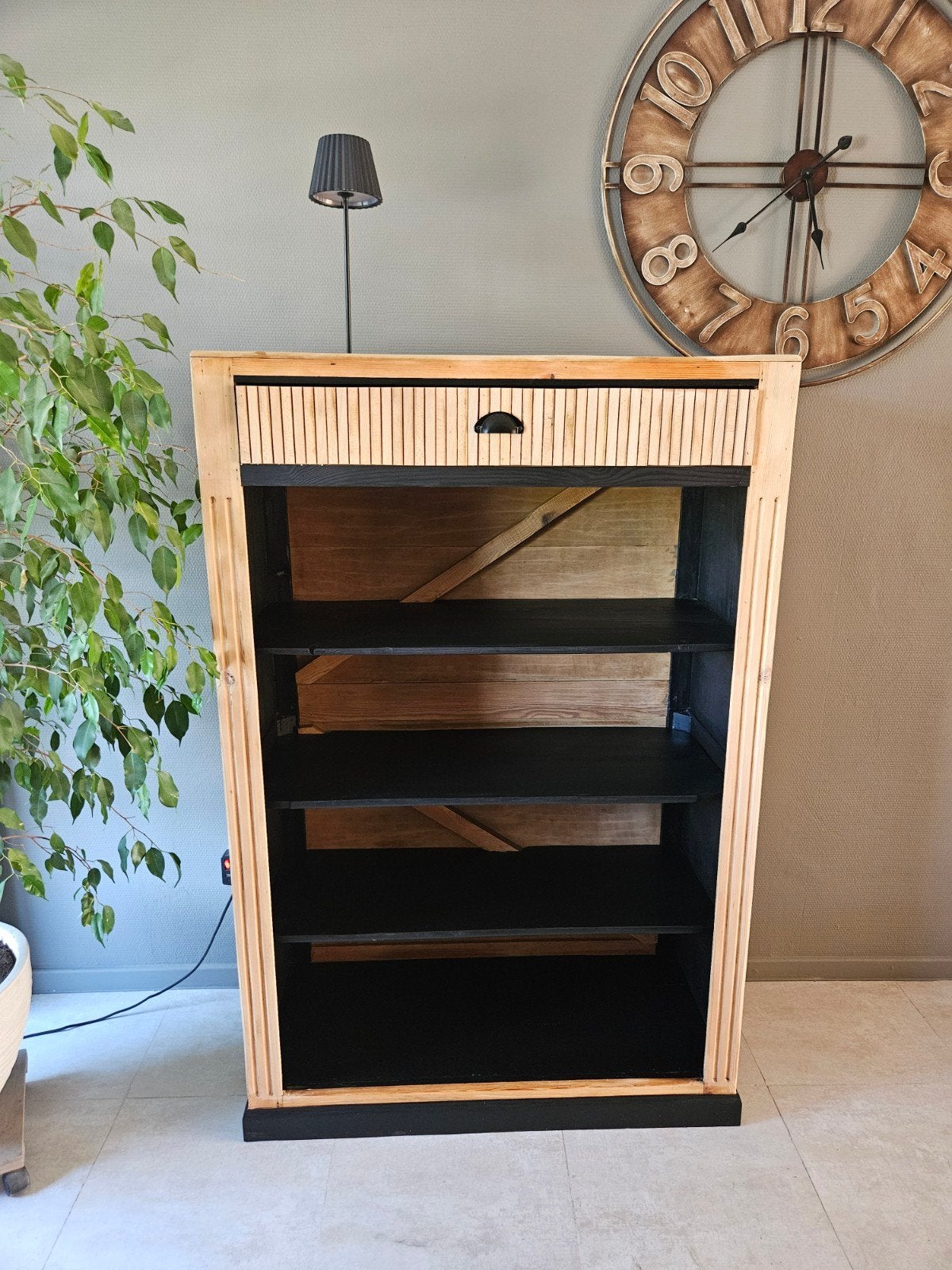 Meuble en bois massif, Enlèvement