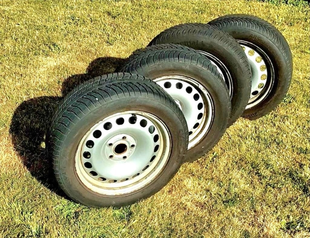 Jantes Golf 7 avec des pneus hiver 205/55-16, Ophalen, Gebruikt, 16 inch, Banden en Velgen